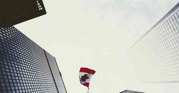 用AI技术复活赫本，AI复活亲人技术