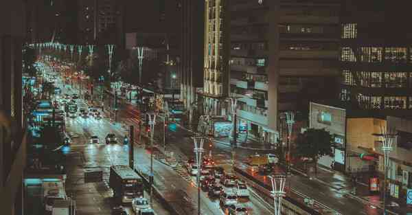 大数据包含设备数据的行业文章