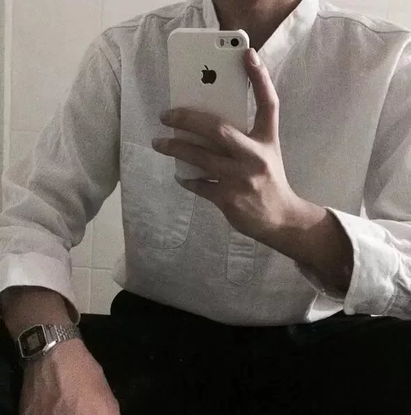 骆宏江烁