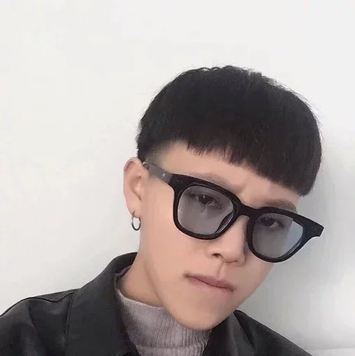 濮阳冰艺雯