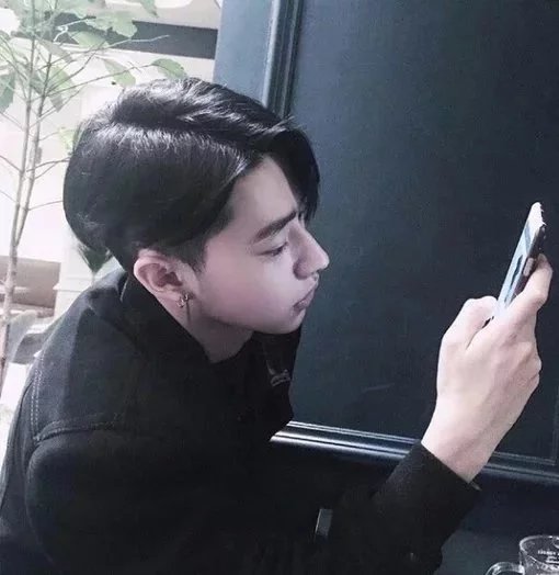 柳乐眉瑶