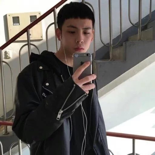 毛朋凡世